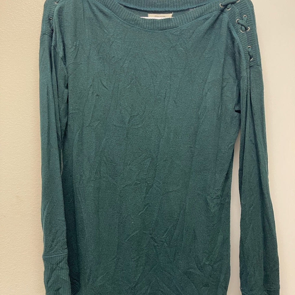 Green Long Sleeve Top